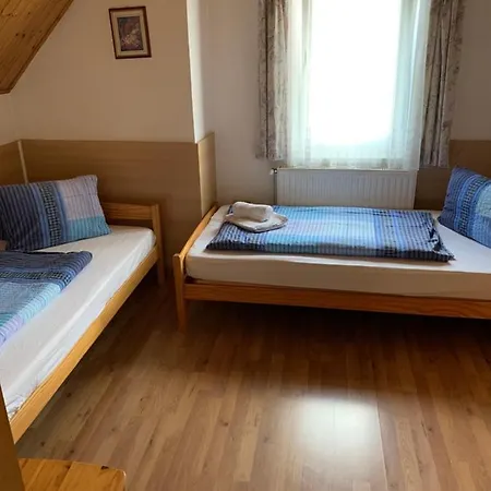 White House Klagenfurt 2*