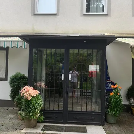 White House Klagenfurt 2*