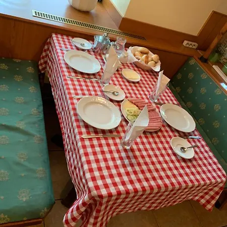 B&B White House Klagenfurt 클라겐푸르트