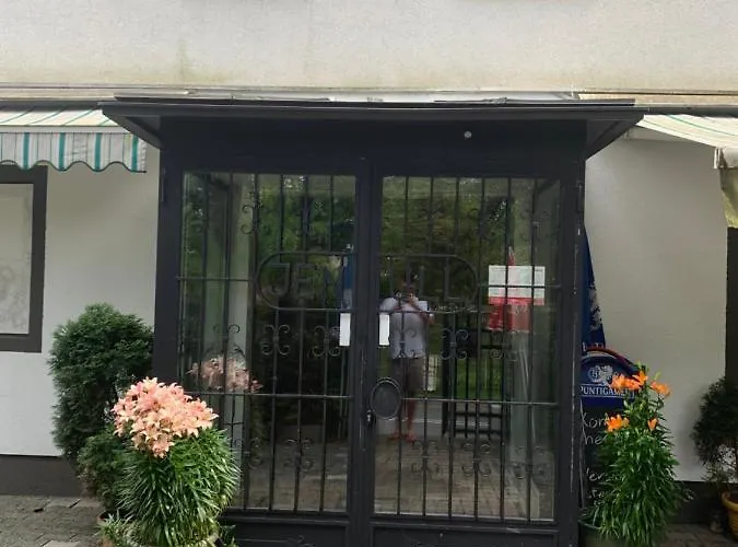 White House Klagenfurt 2*